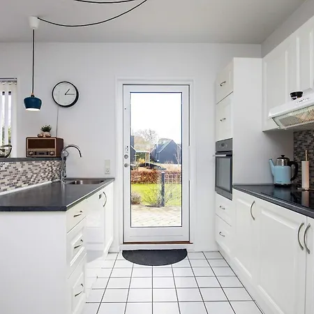 Semesterbostad Luxury Retreat By Sea Nordenbro Vesteregn